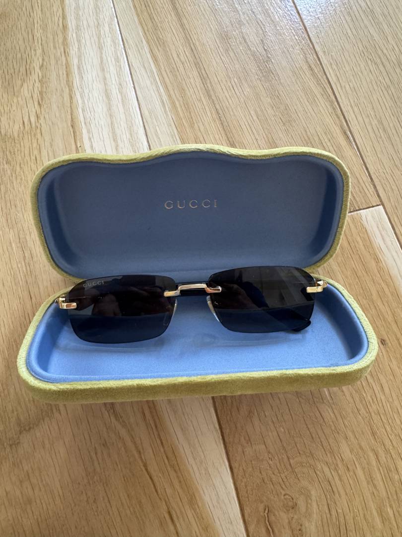 Солнцезащитные очки Gucci