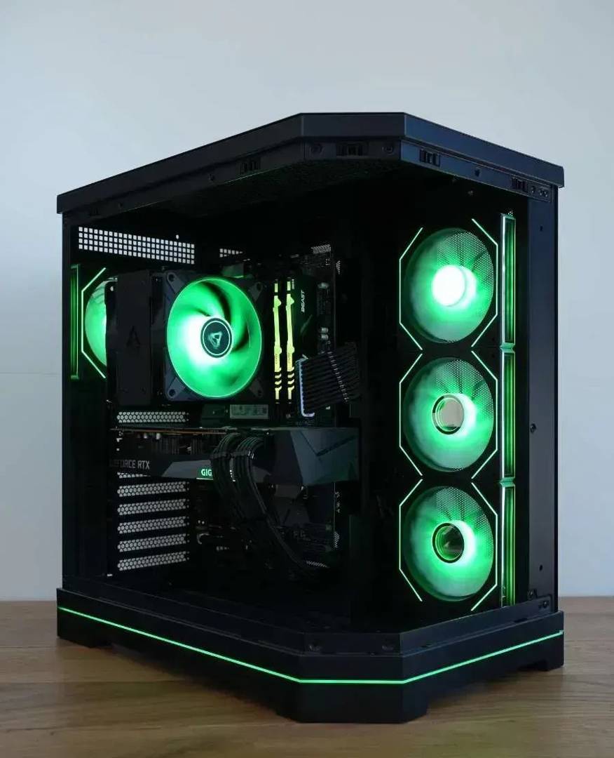 Desktop računari — 13 konfiguracija sa garancijom 12 meseci, od 245 €