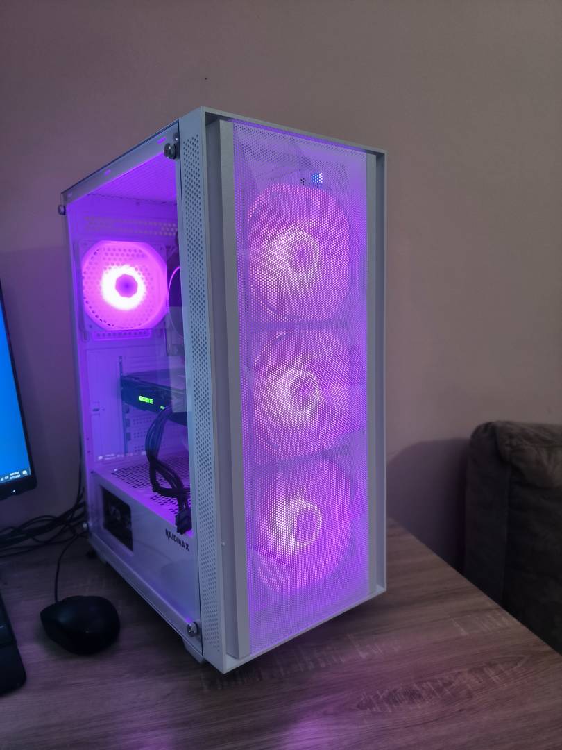 Computer Ryzen 5 4500