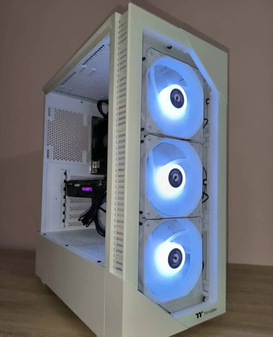 Computer nach Wunsch AMD Ryzen AM4 — wählen Sie den Prozessor, 16GB DDR4, SSD 256GB