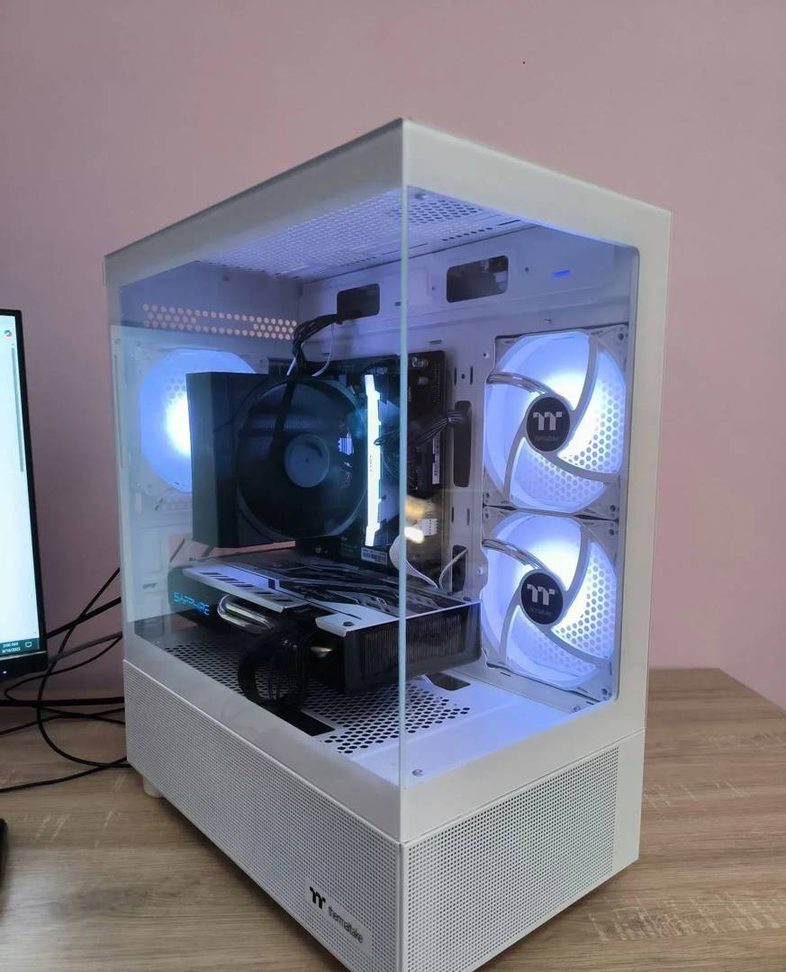 Gaming számítógép Intel Core i5-12400F, 16GB RAM, RX 580 8GB, SSD 256GB