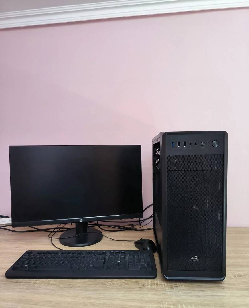 Computer Ryzen 5 4500, 16GB DDR4, SSD 256GB — RX 580 8GB / RX 480 4GB