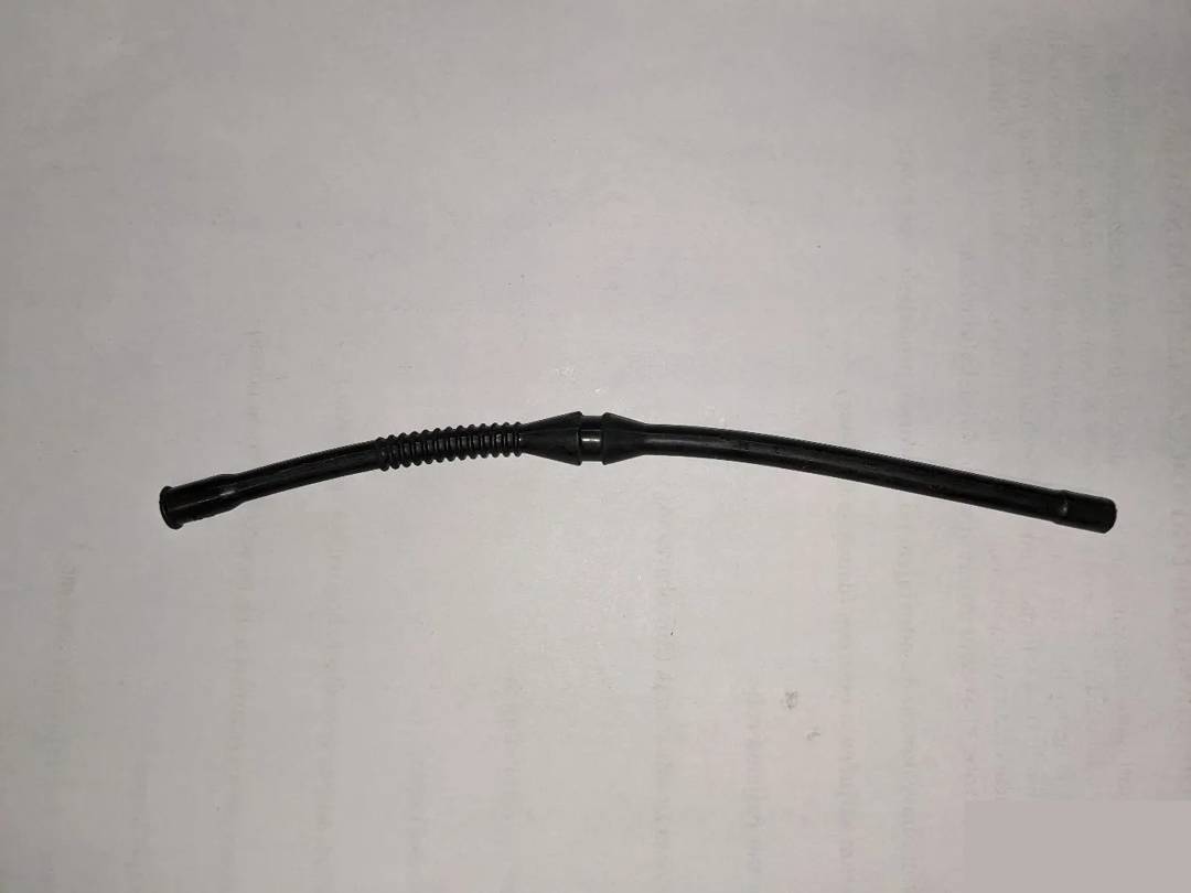 Kraftstoffschlauch für Husqvarna 61, 66, 162, 266, 268, 272 — neu