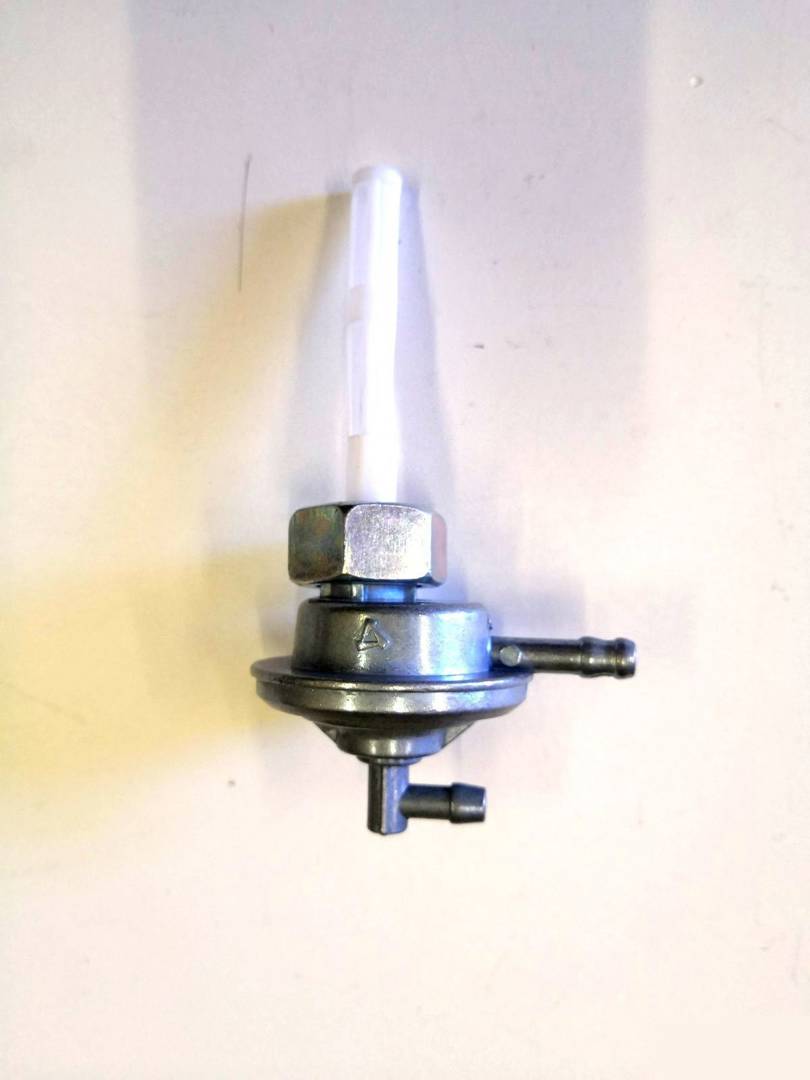 Vakum slavina (pumpa) goriva za skutere — M16×1,5, Piaggio Ø 15 i OMG