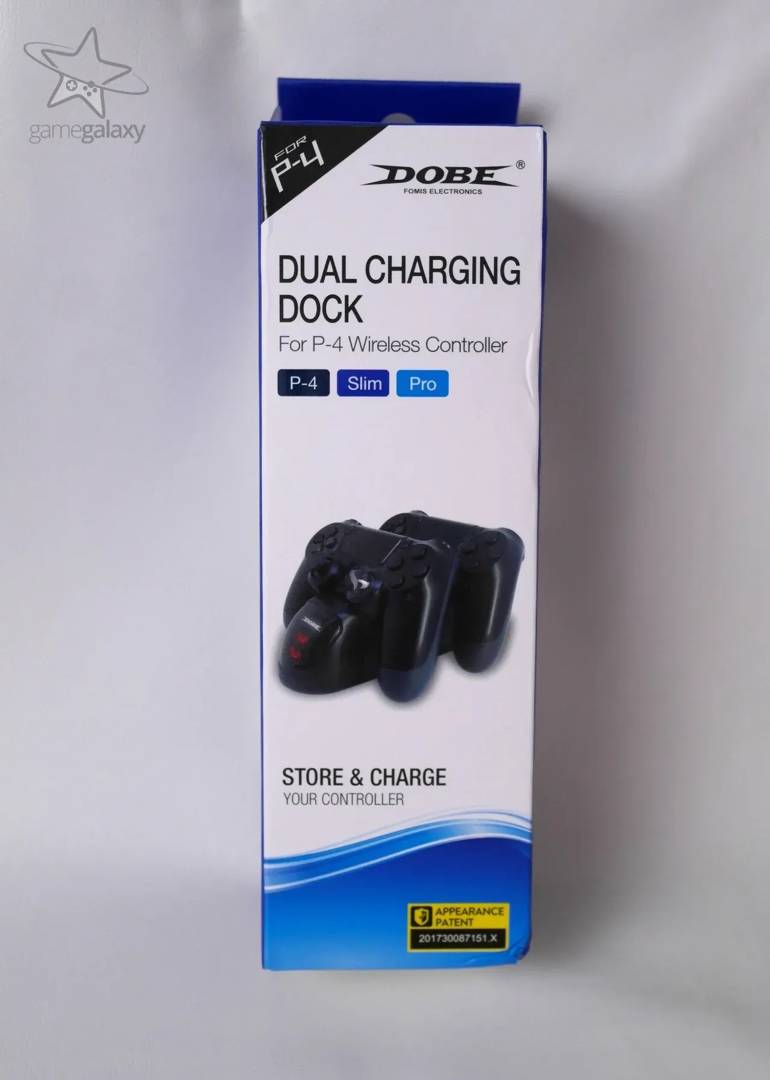 Încărcător DualCharge pentru două joystick-uri — PS4 și PS5, nou
