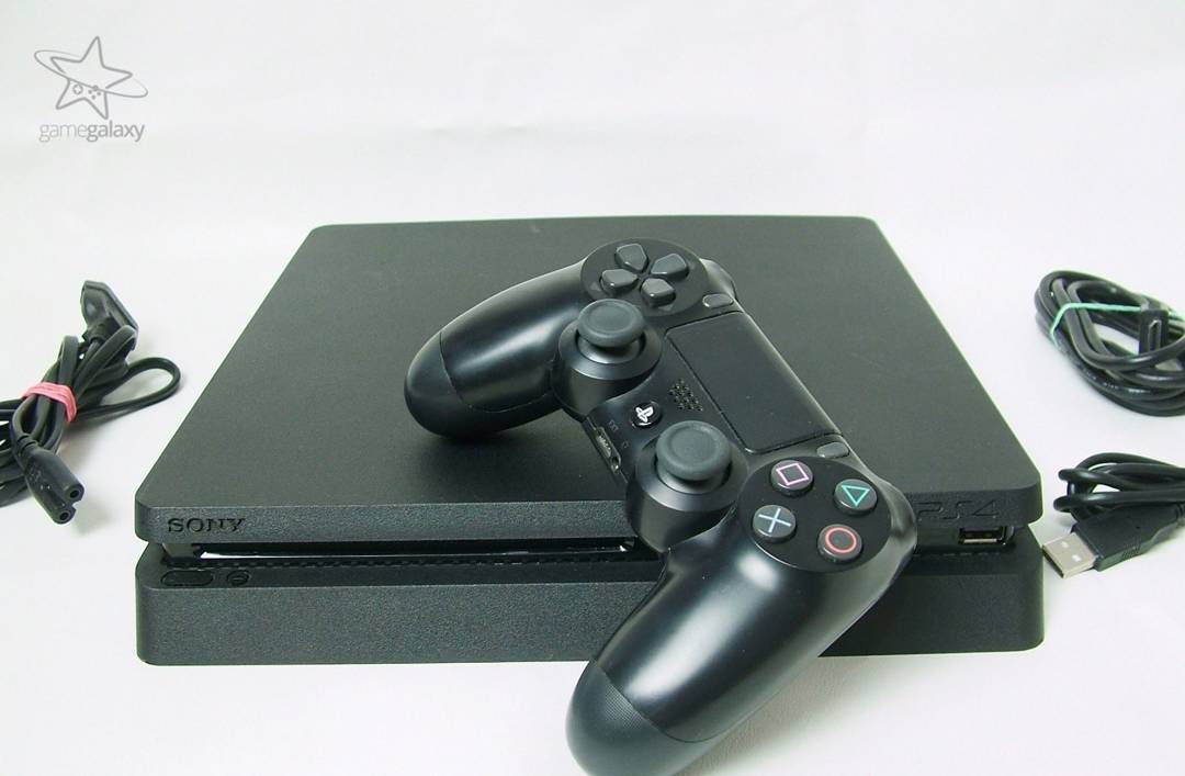 PlayStation 4 Slim — оригинал, без чипа, работает онлайн