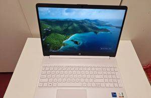 HP 15s 15.6" FHD IPS Snowflake White — i7-1165G7, 12GB, 512GB SSD — Beograd