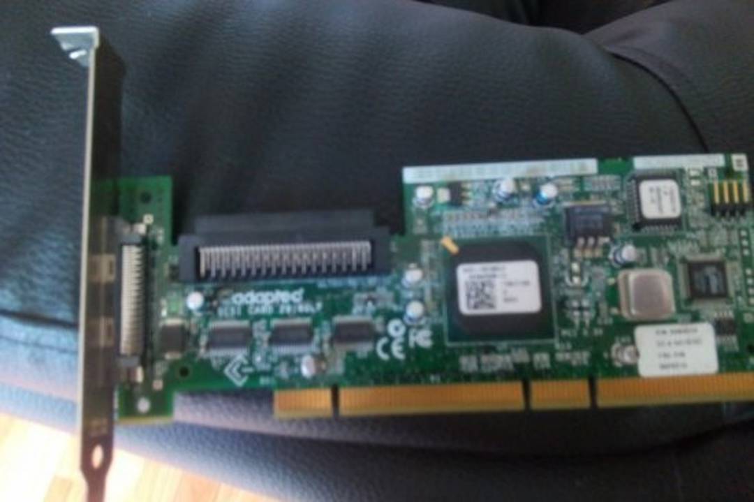 SCSI vezérlő Adaptec ASC-29160LP