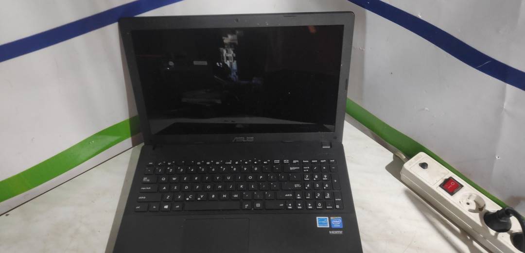 Delovi za laptop Asus X551MA / D550M