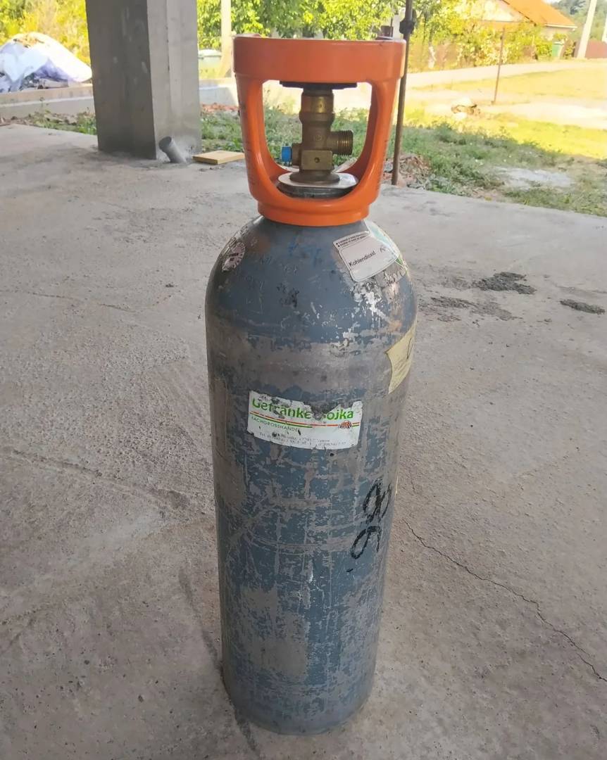 Butelie CO2 din aluminiu 13.4 l