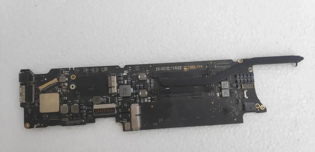 Laptop-Mainboard Apple MacBook Air 11 A1465 (Early 2015) i5 1.6 GHz/4 GB