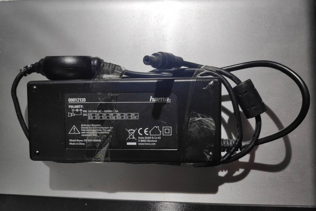 Punjač za laptop Hama 15-24 V