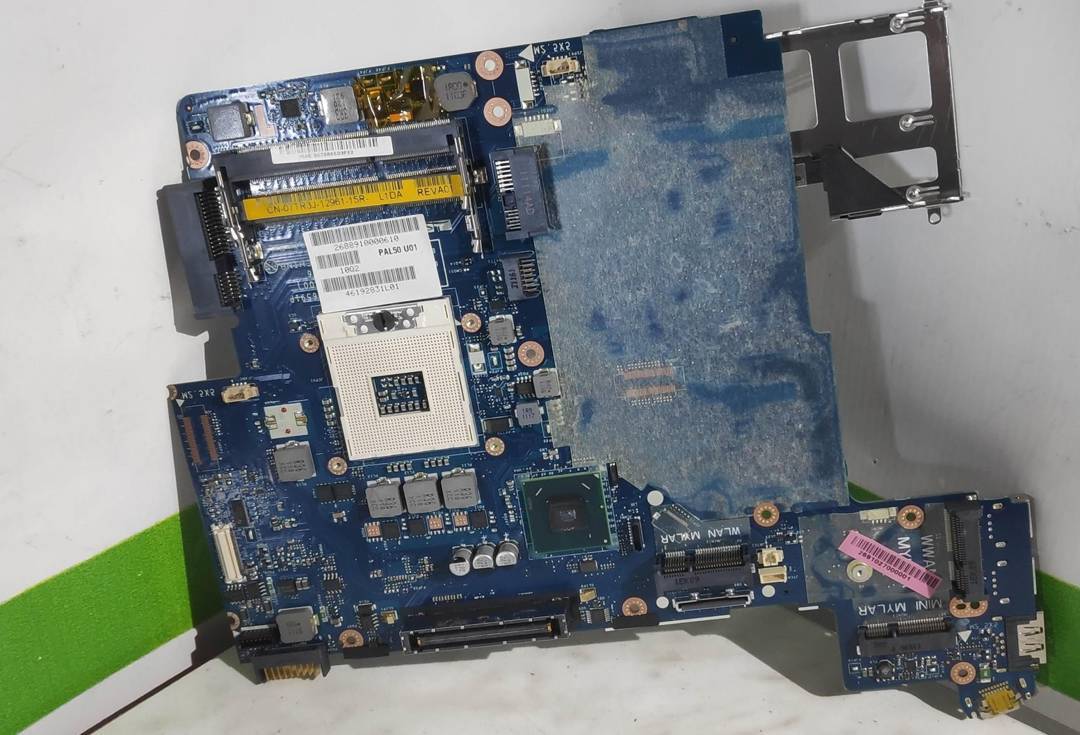 Placă de bază laptop Dell Latitude E6520 P15G