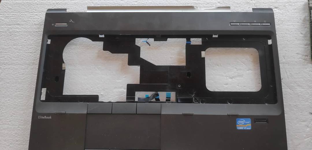 Palmrest with touchpad HP EliteBook 8570w