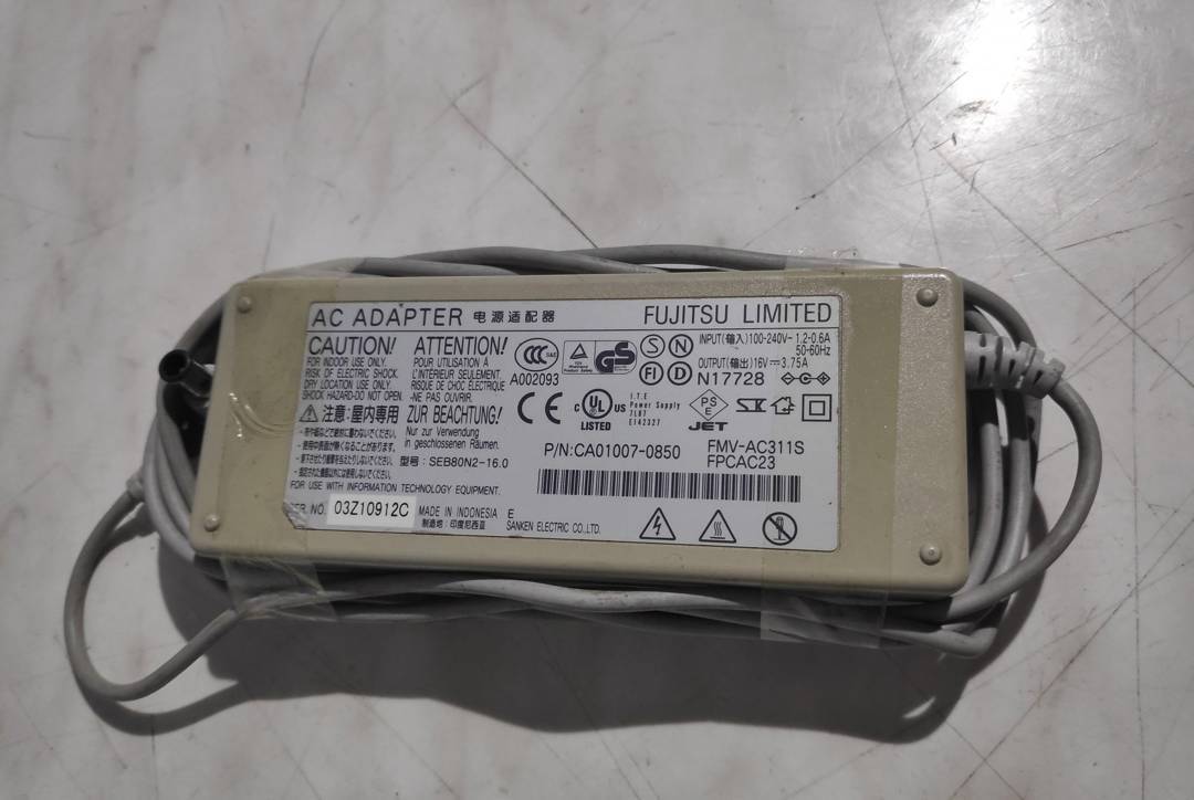 Punjač za laptop Fujitsu Siemens 16 V 3.75 A