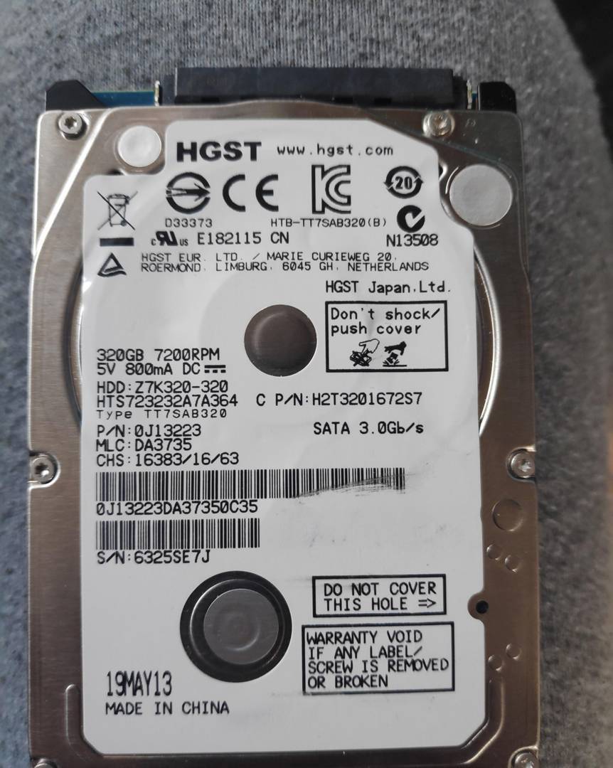 Laptop hard drive HGST 320 GB 2.5" SATA