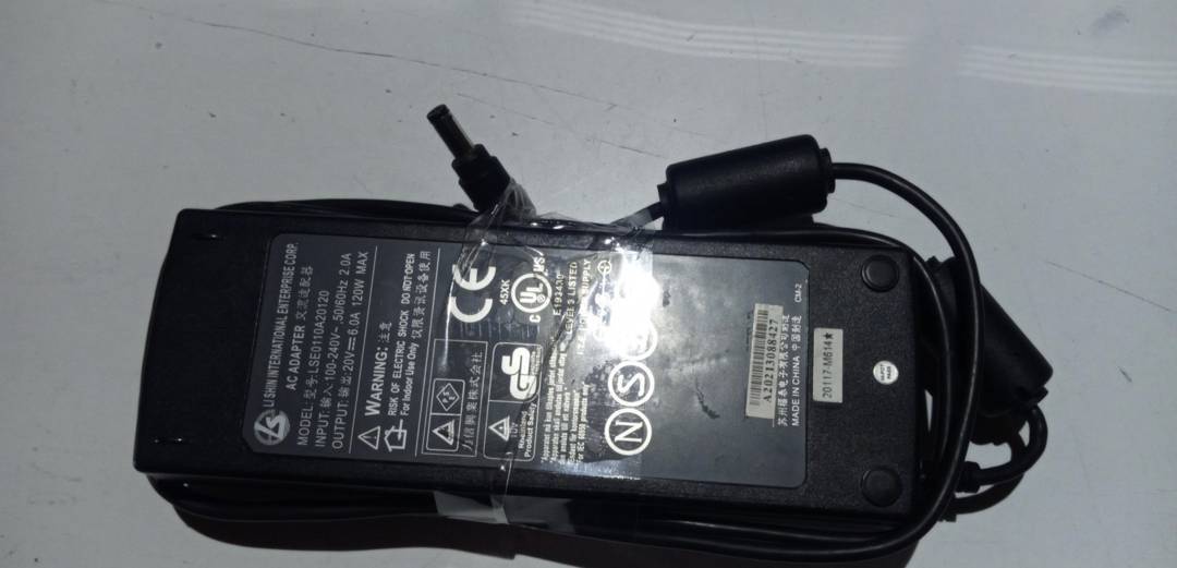 Punjač za laptop LiShin 20 V 6.5 A