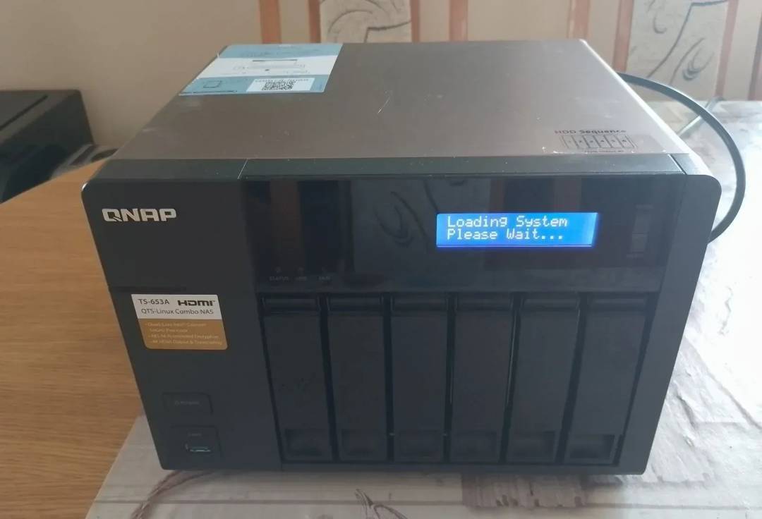 NAS szerver QNAP TS-653A