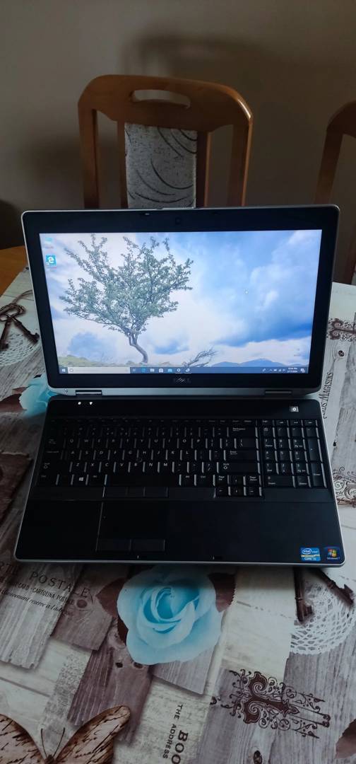 Prenosnik Dell Latitude E6530 i5-3320M / 4 GB / 320 GB HDD