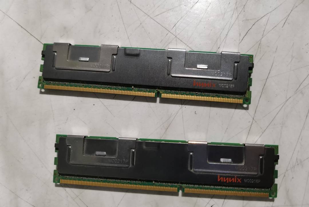 Server-Arbeitsspeicher SK Hynix 2x 4 GB 1066 MHz ECC