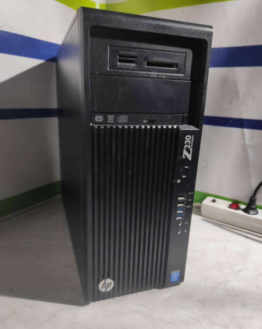 Számítógép HP Z230 Workstation i7-4770 / 8 GB / 320 GB HDD