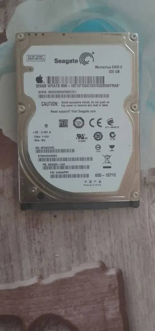 Жорсткий диск для ноутбука Seagate 320 GB 2.5"