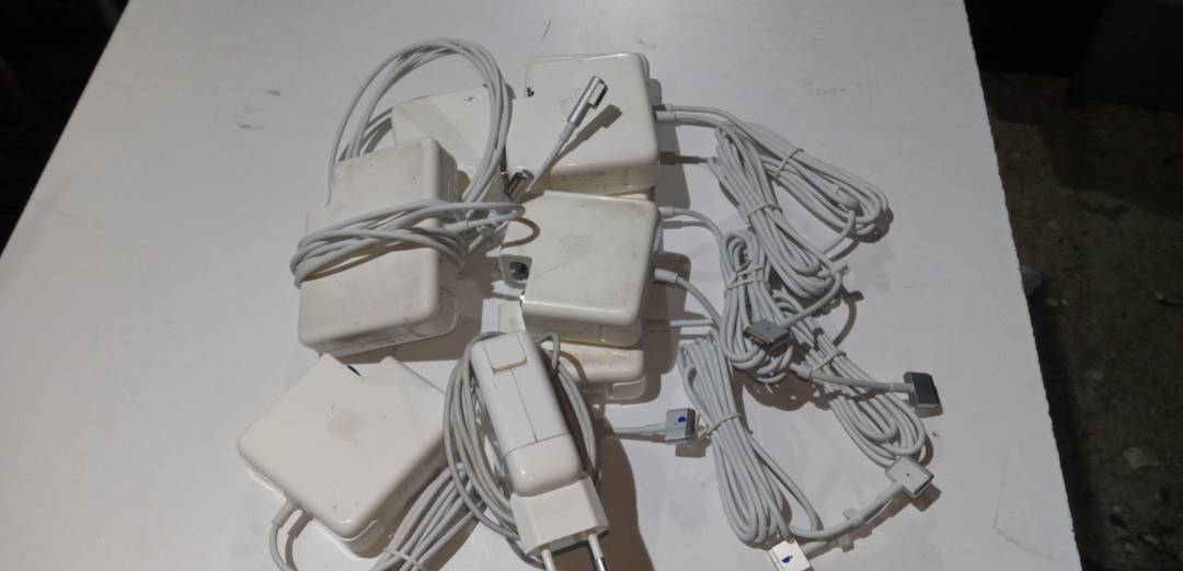 Încărcător laptop Apple MagSafe 1 / MagSafe 2 60 W / 85 W