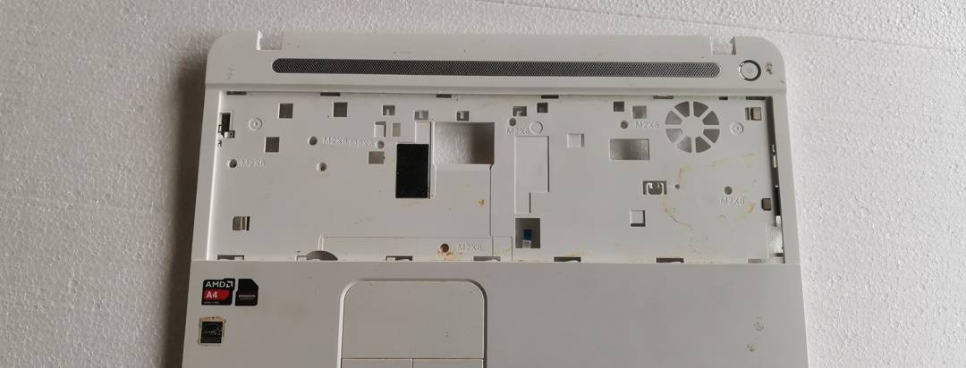 Palmrest mit Tastatur und Touchpad Toshiba Satellite C55D-A-13R
