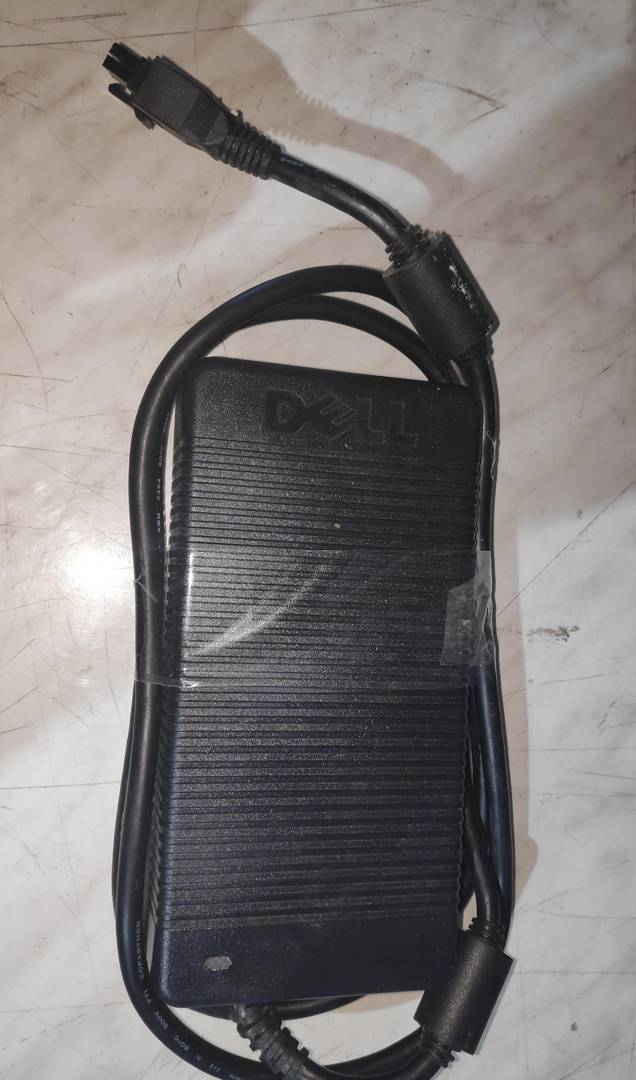 Power adapter Dell 12 V 18 A