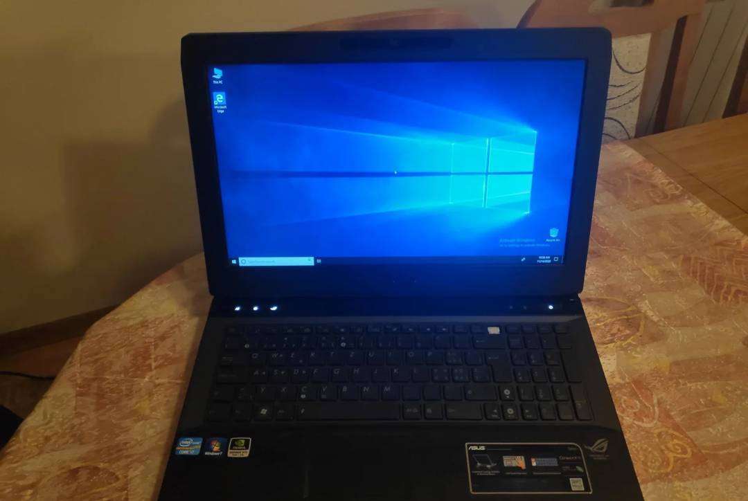 Ноутбук Asus ROG G53S i7-2630QM / 8 GB / 100 GB + 1 TB HDD