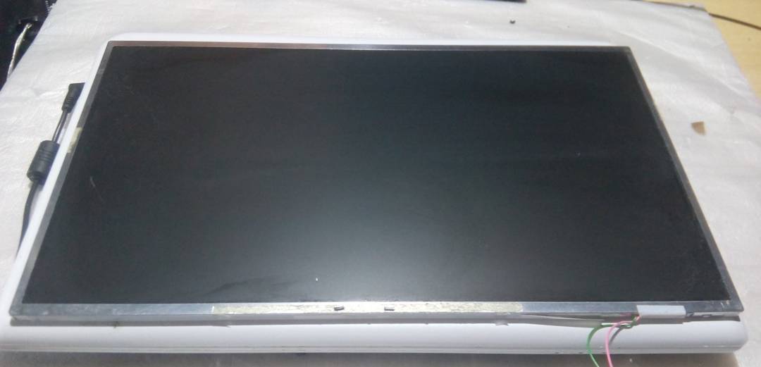 Zaslon (panel) za prenosnik Dell 1525 / 1530 15.4" CCFL