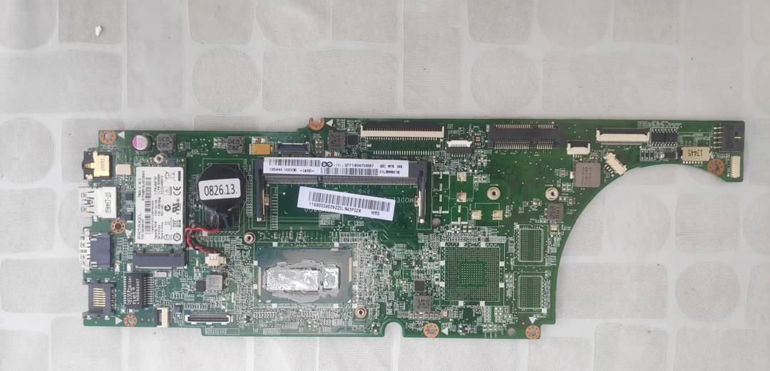 Laptop alaplap Lenovo IdeaPad U530 i7-6500U / 16 GB SSD