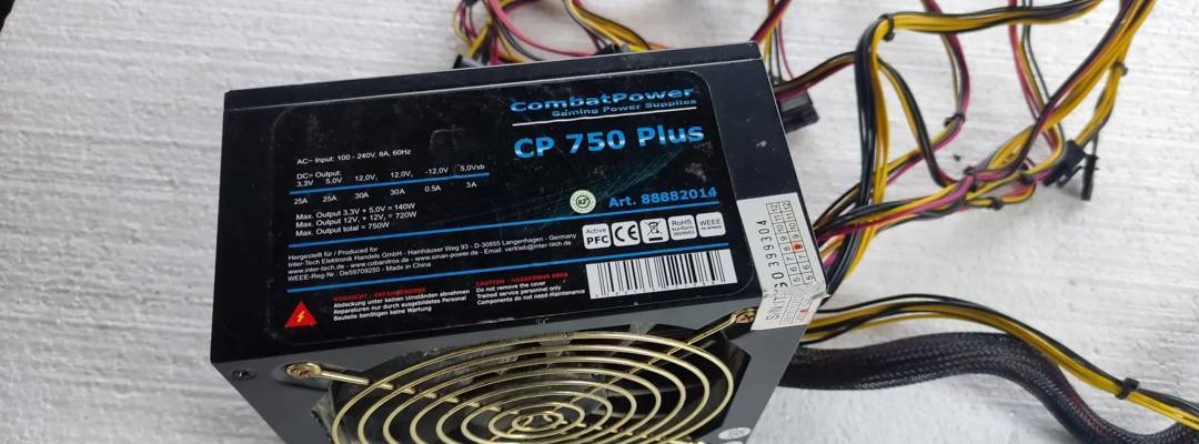 Захранване за компютър CombatPower CP750 Plus 750 W