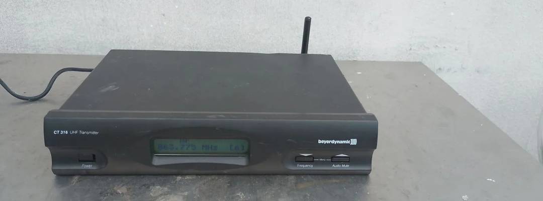 UHF transmitter Beyerdynamic CT 316