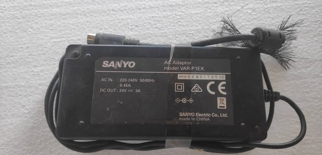 Захранващ адаптер Sanyo 24 V 3 A