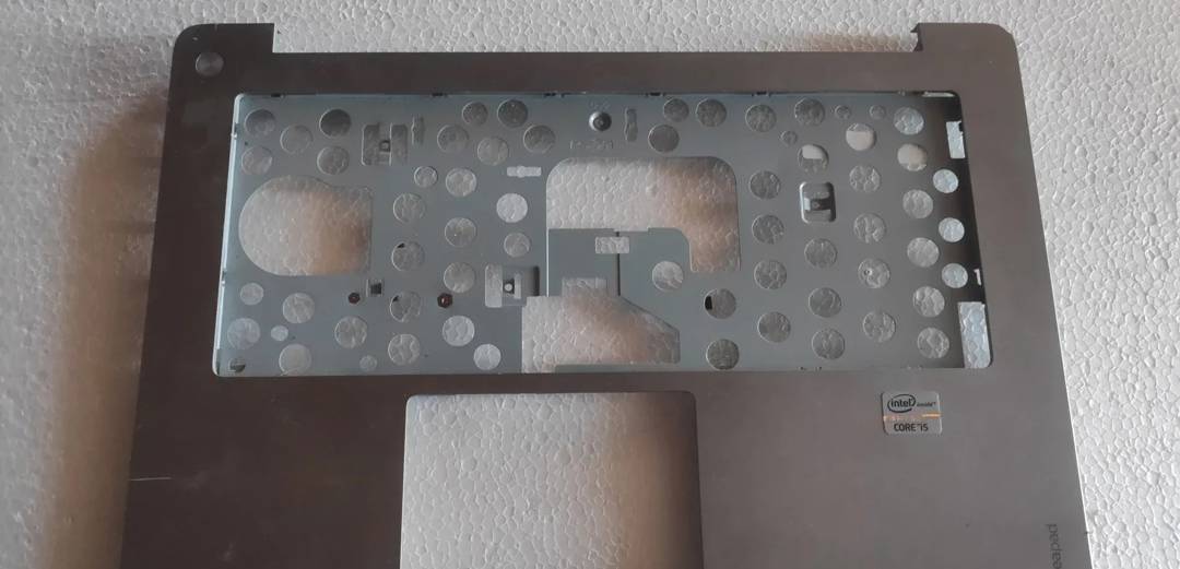 Palmrest és alsó ház Lenovo IdeaPad U410