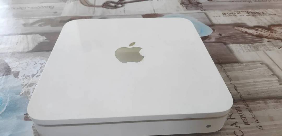 Usmerjevalnik WiFi s trdim diskom Apple Time Capsule 3 TB