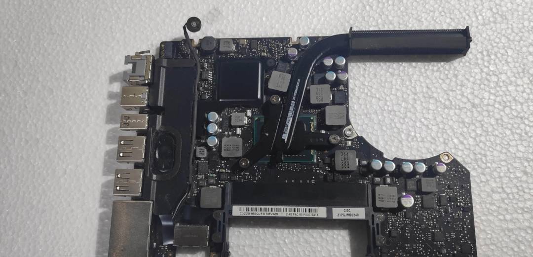 Материнская плата для ноутбука Apple MacBook Pro 13 A1278 (2011) i5 2.4 GHz