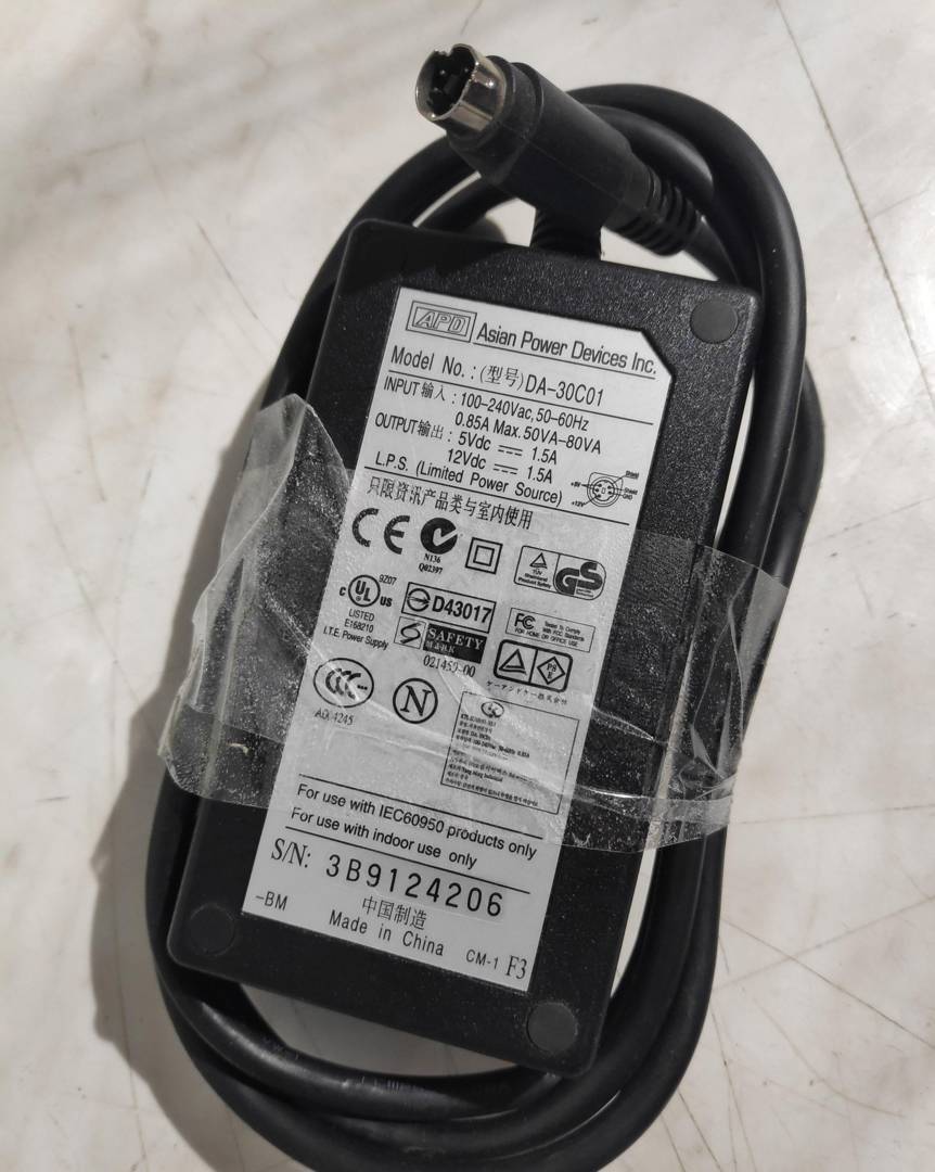 Strujni adapter APD 12 V 1.5 A