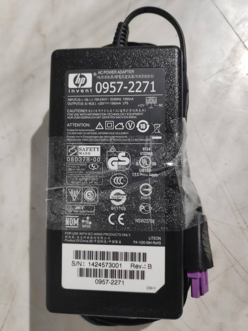 Adaptor de alimentare HP 32 V 1.56 A