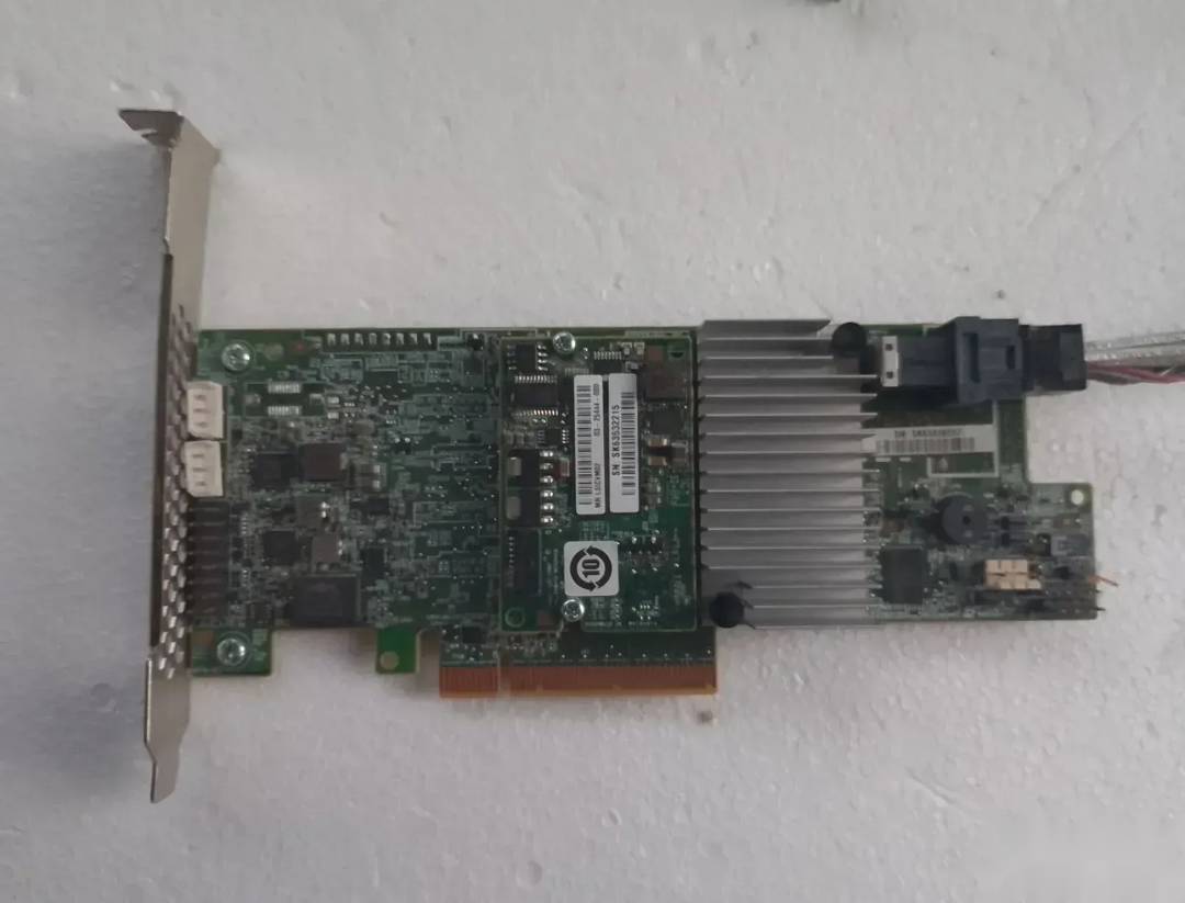 RAID vezérlő Broadcom MegaRAID SAS 9361-4i 4-port 12 Gb/s PCIe 3.0 x8