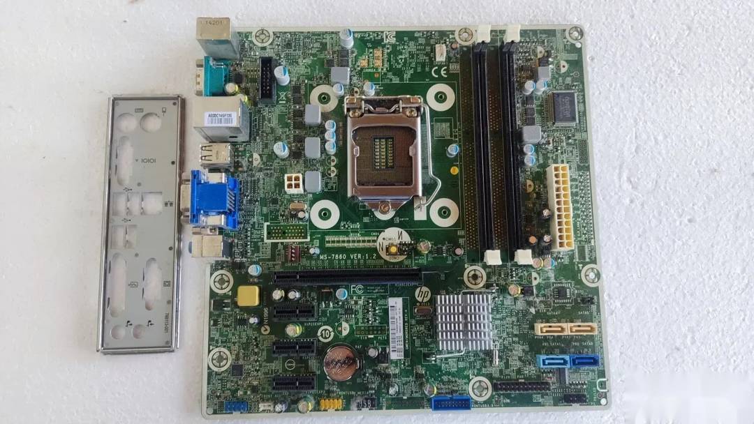 Дънна платка HP ProDesk 400 G2 MT LGA1150 MS-7860