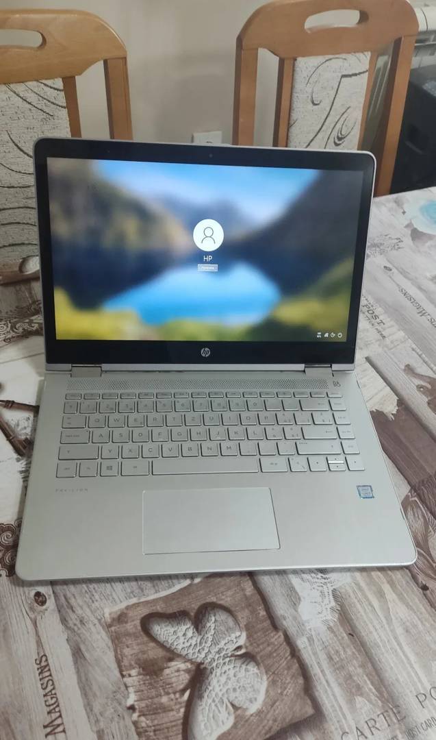 Laptop HP Pavilion x360 14-ba160nz i5-8250U / 8 GB / 256 GB SSD