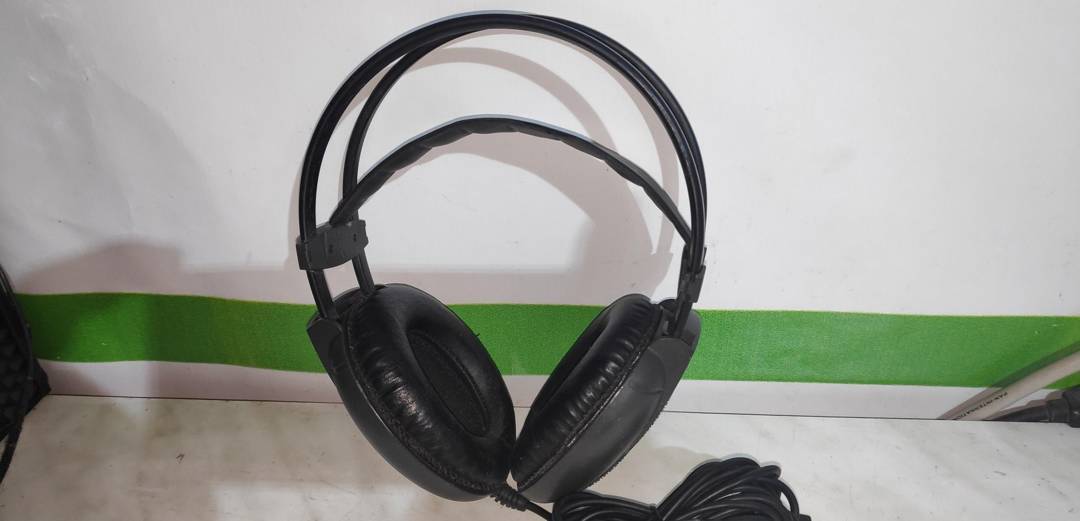 Kopfhörer AKG K66