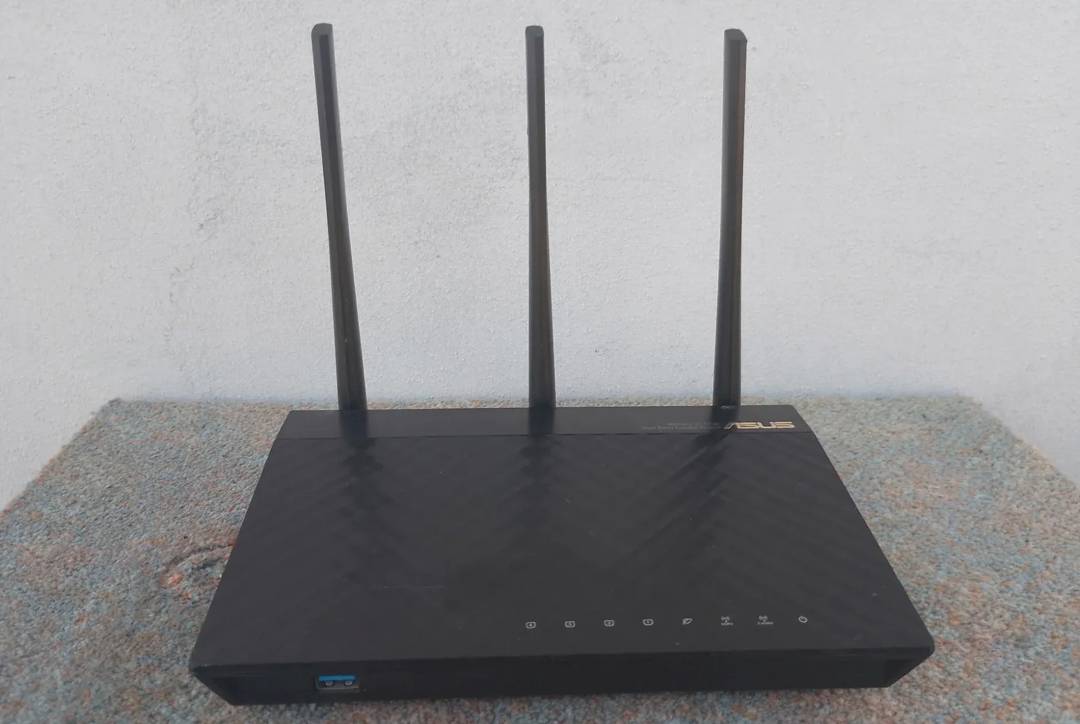 Router Wi-Fi ASUS RT-AC66U B1 AC1750 Dual Band