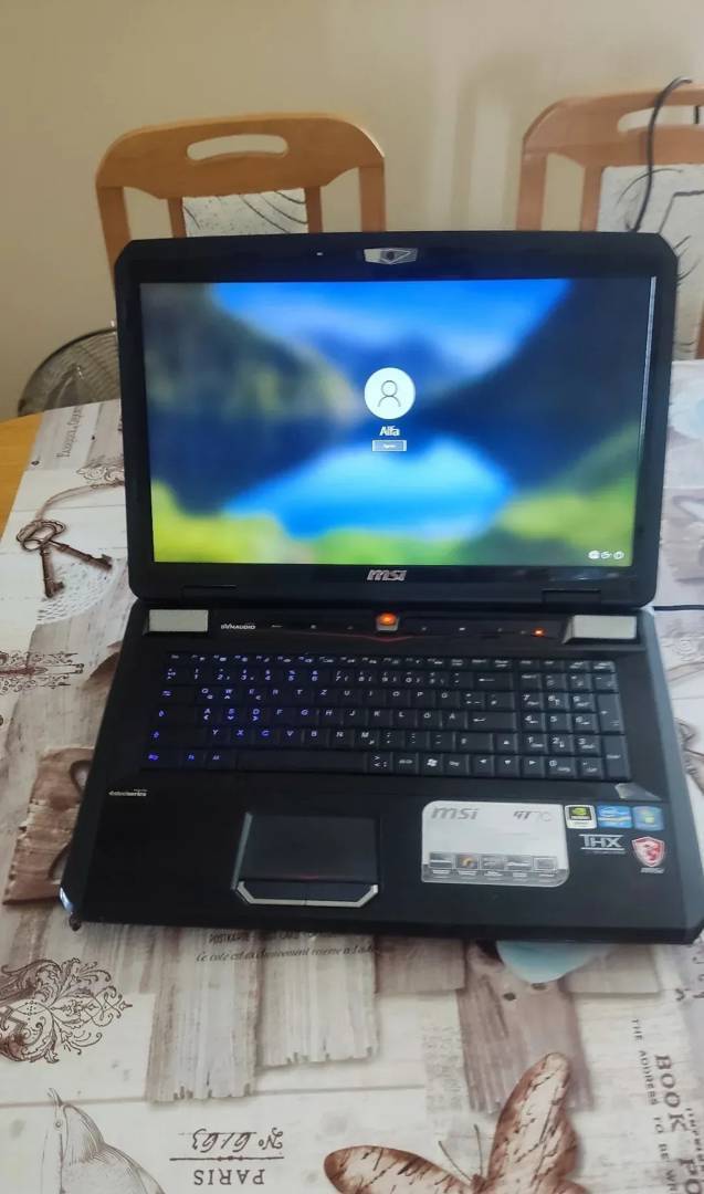 Ноутбук MSI G70 i7-3610QM / 16 GB / 128 GB SSD + 750 GB HDD
