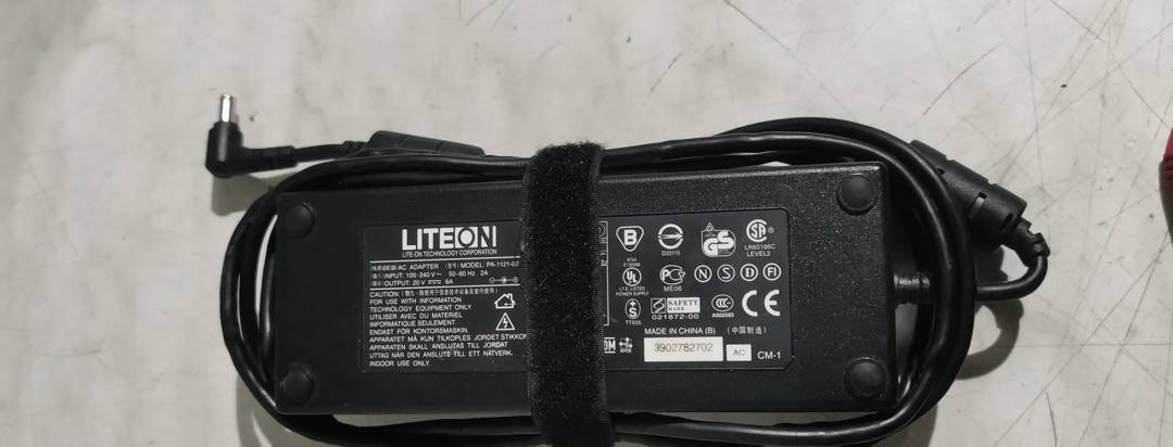 Încărcător laptop Liteon 20 V 6 A 120 W