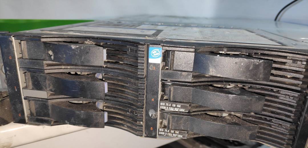 Сървър IBM xSeries 346 4 GB