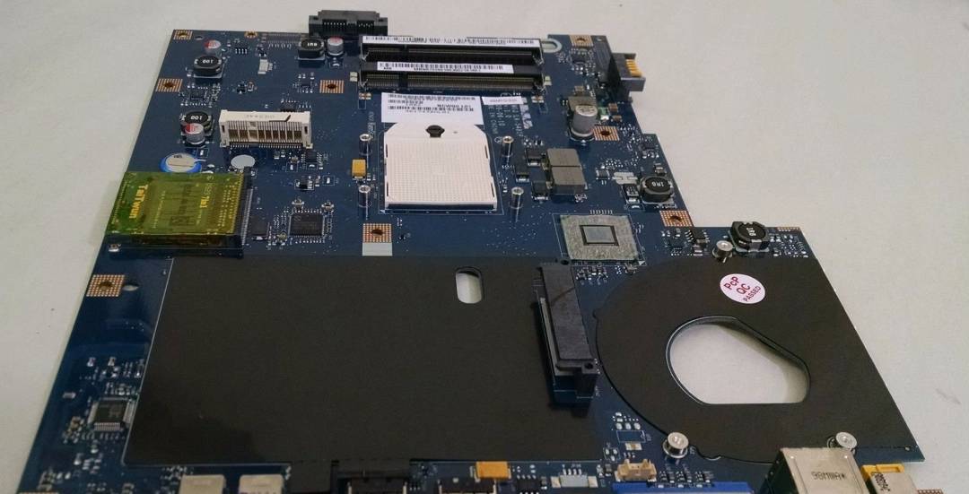 Matična ploča za laptop G627