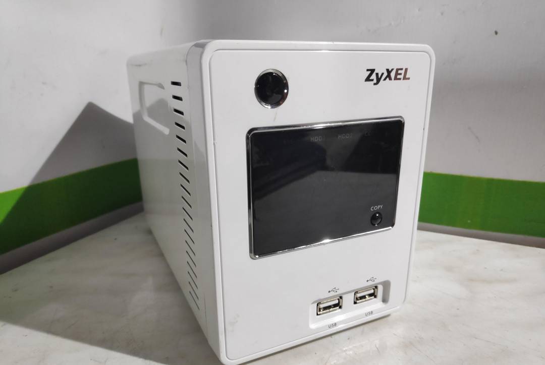 Мережеве сховище (NAS) Zyxel NSA-220